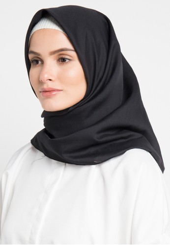 Jual Diindri Hijab Hijab Segi Empat Voal Basic Black Original