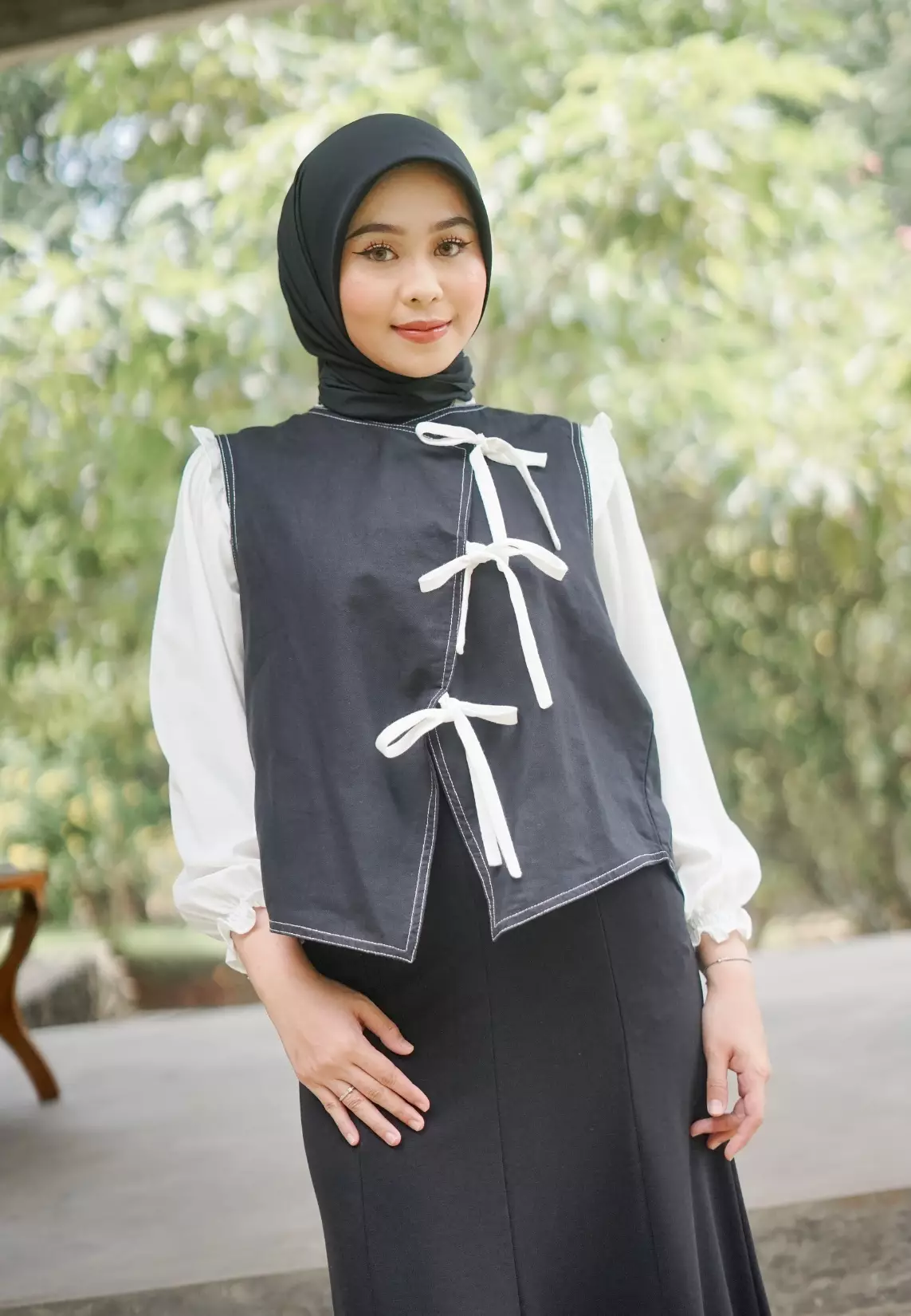 Selline Ribbon Vest - Black