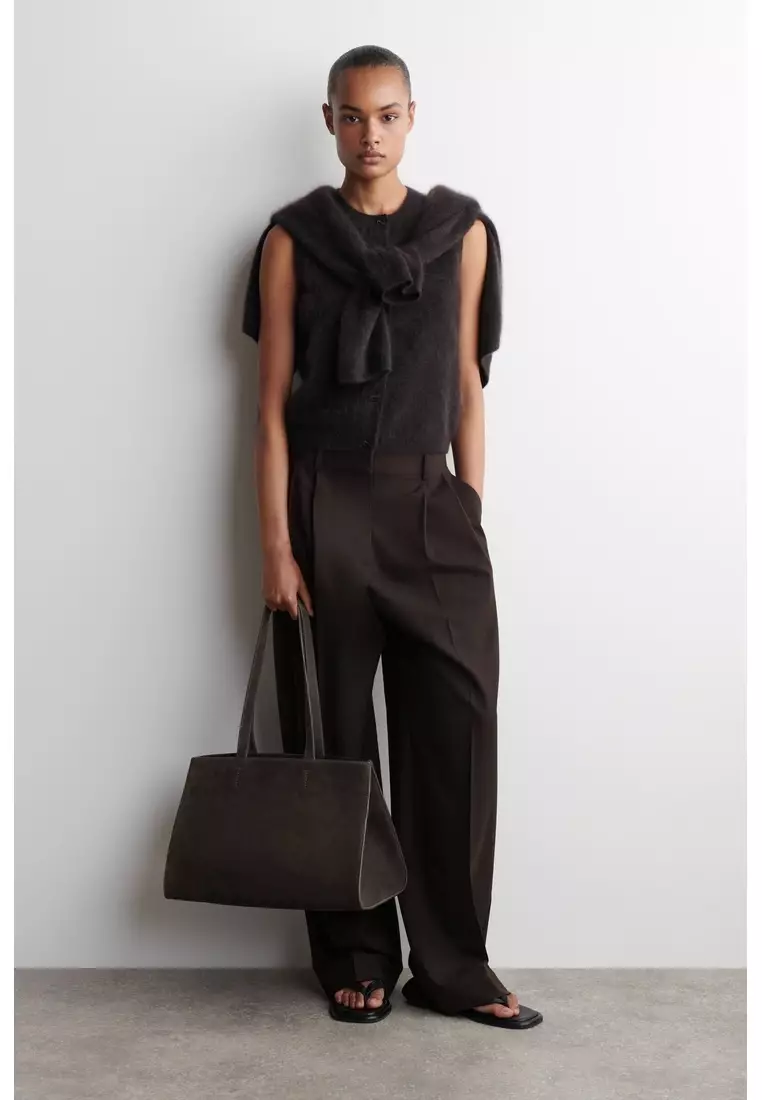 GALLERY TOTE BAG - SUEDE