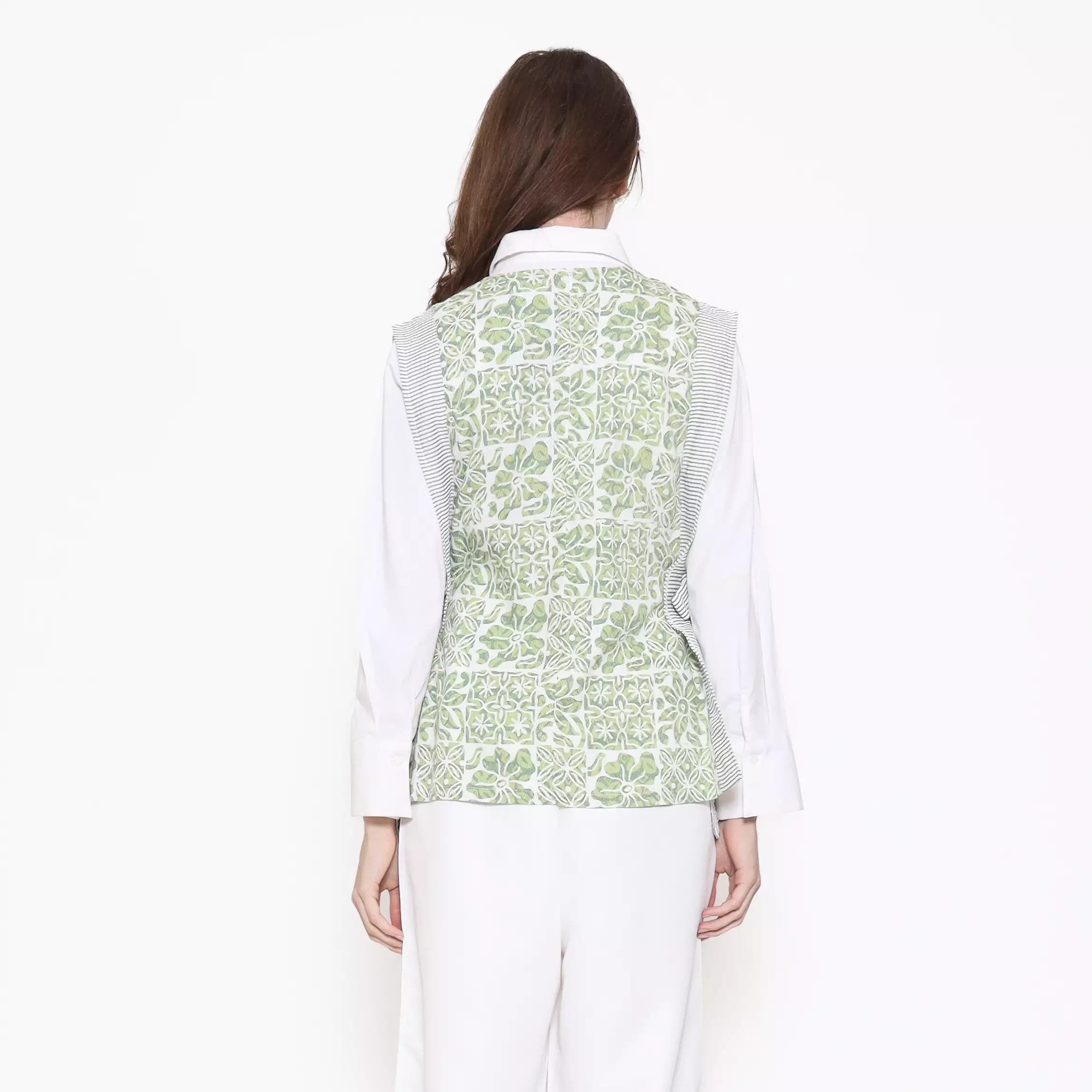 Vest Batik Wanita - Bhatara Batik Jeani - Rompi Batik Modern Tanpa Lengan