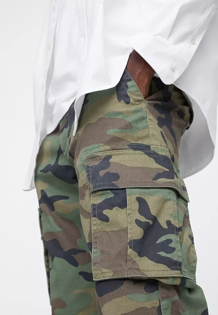 Buy GAP Flex Straight Cargo Washwell Pants 2026 Online | ZALORA