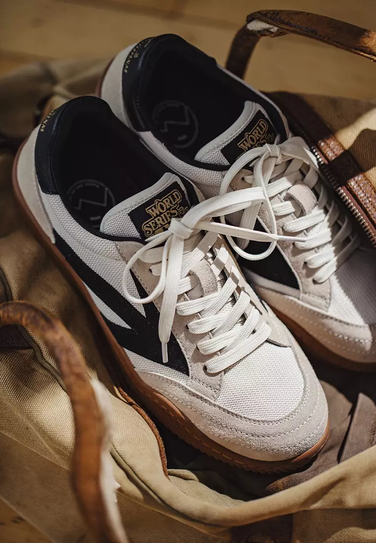 Vintage German Trainer CQ-D2301002