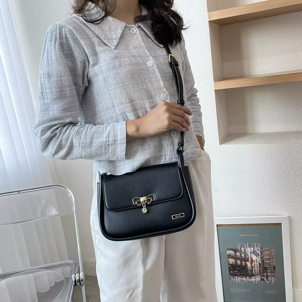 En-ji Joru Shoulderbag - Black