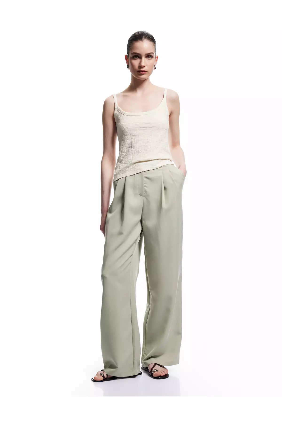 Relaxed Cut Pocketed Pleated Detail Modal Fabric Blend Palazzo Pants