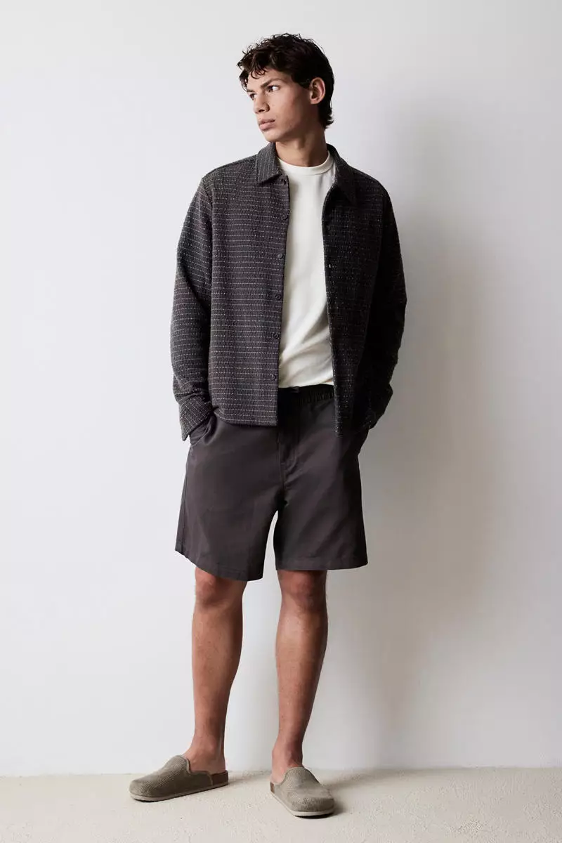 Relaxed Fit Linen-blend shorts