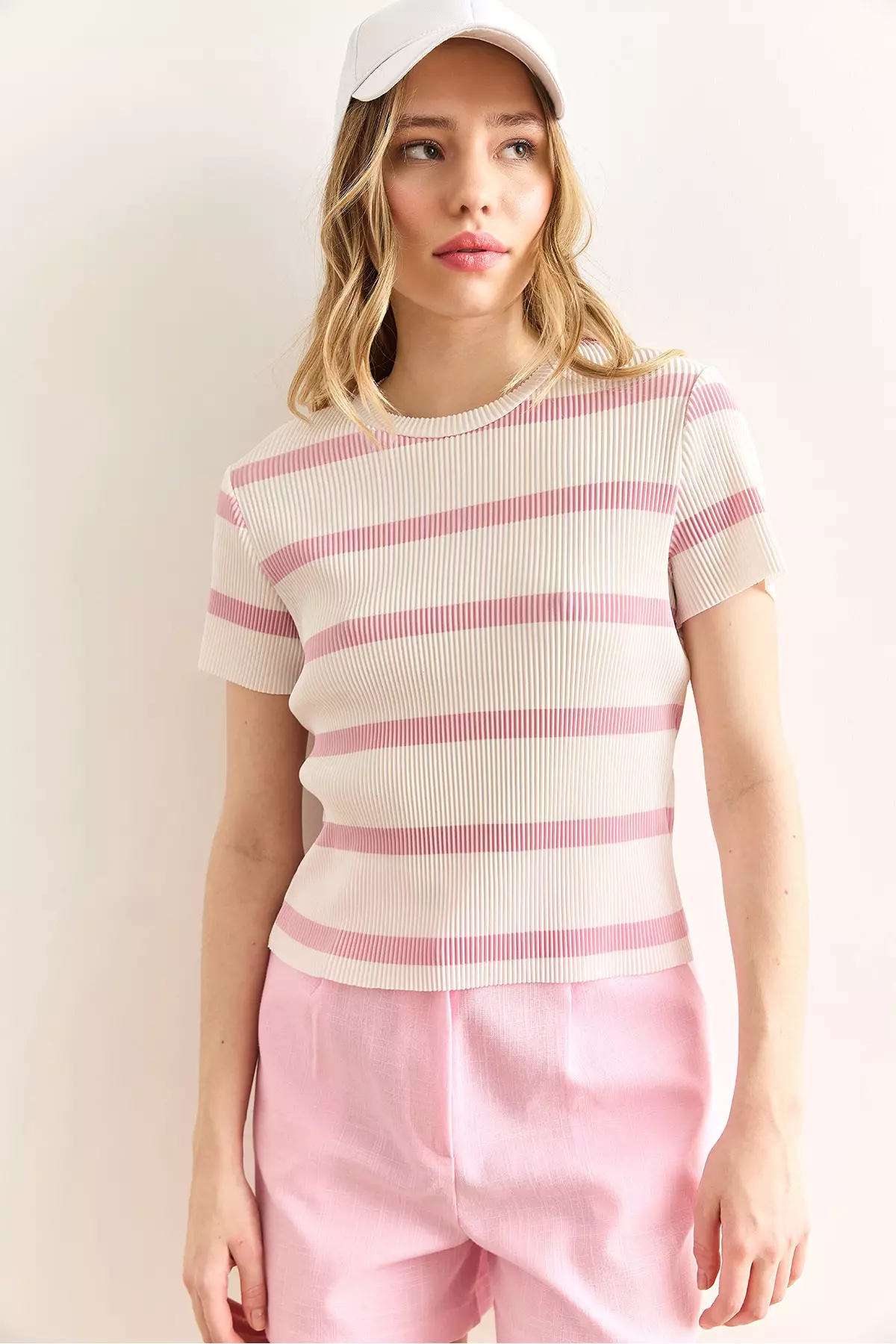 Women's Ecru Pink Crew Neck Striped Pleated Blouse Blz-19002893