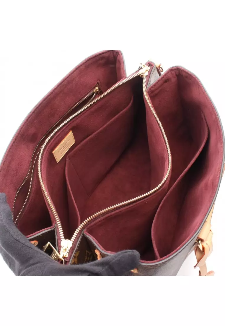 Pre-Loved Louis Vuitton Soufflot MM monogram Handbag PVC leather Brown