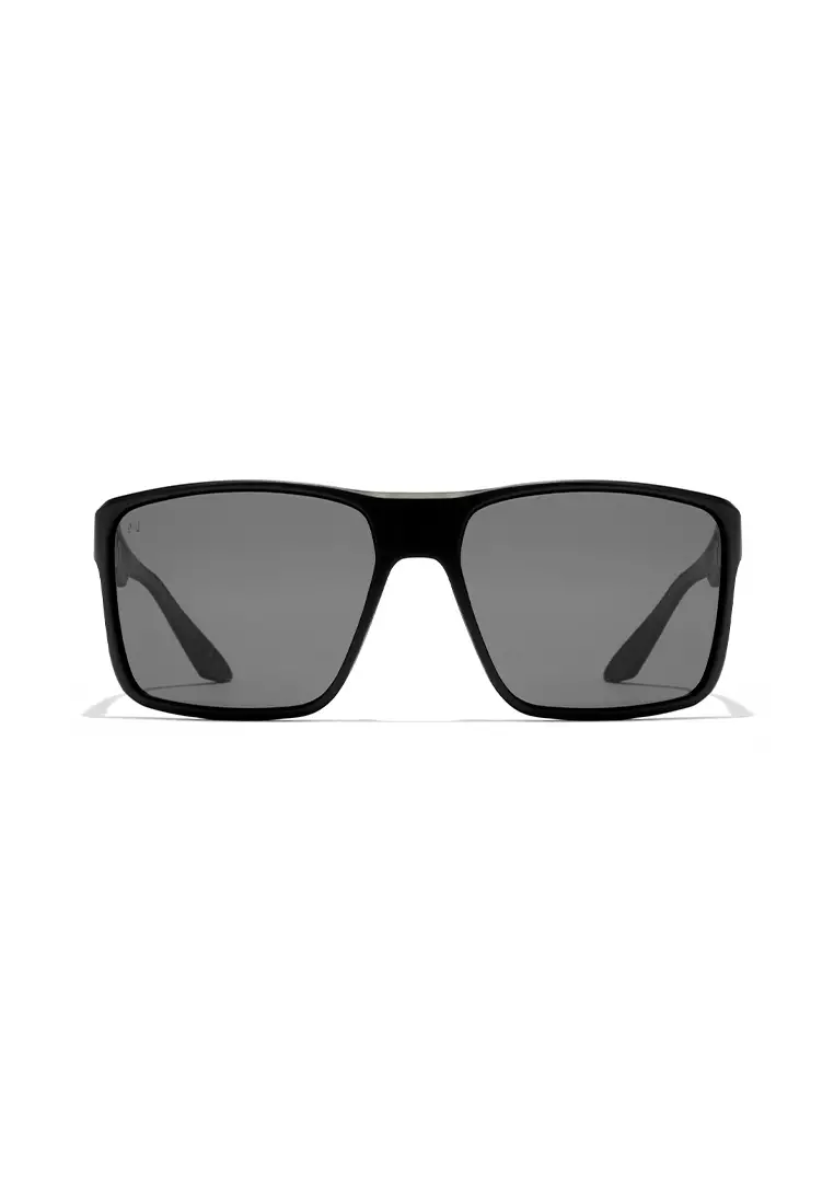 Hawkers polarised online
