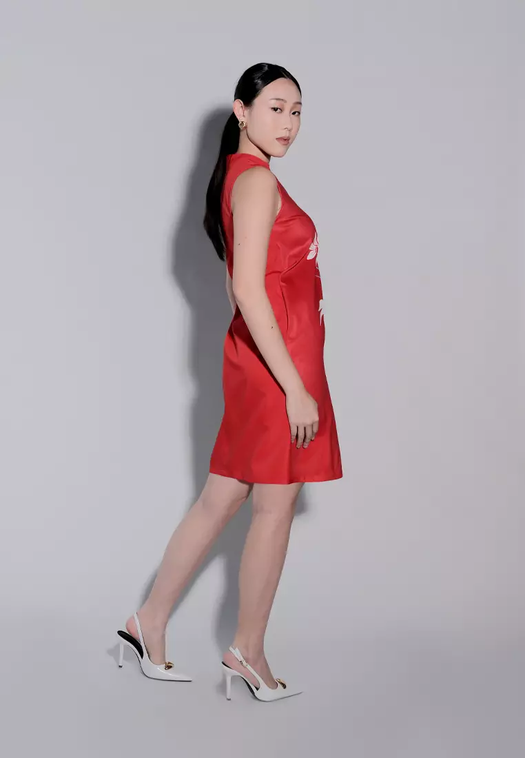 plains and prints red dress Celebrating all moms, moms-to-be, and mother figures  Happy Mother's Day  from our hearts to yours  #PlainsandPrints