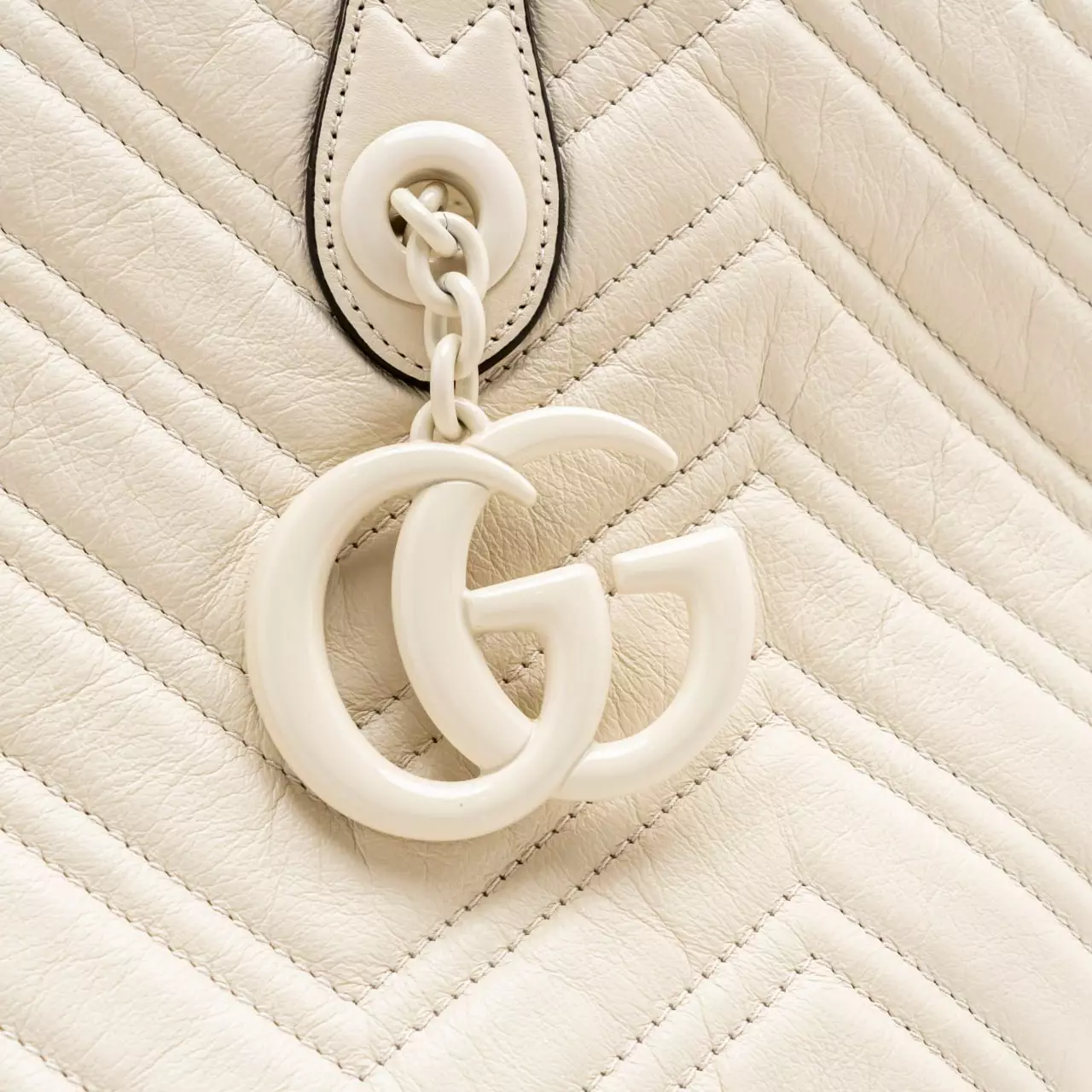 GG Marmont Medium Tote Bag White