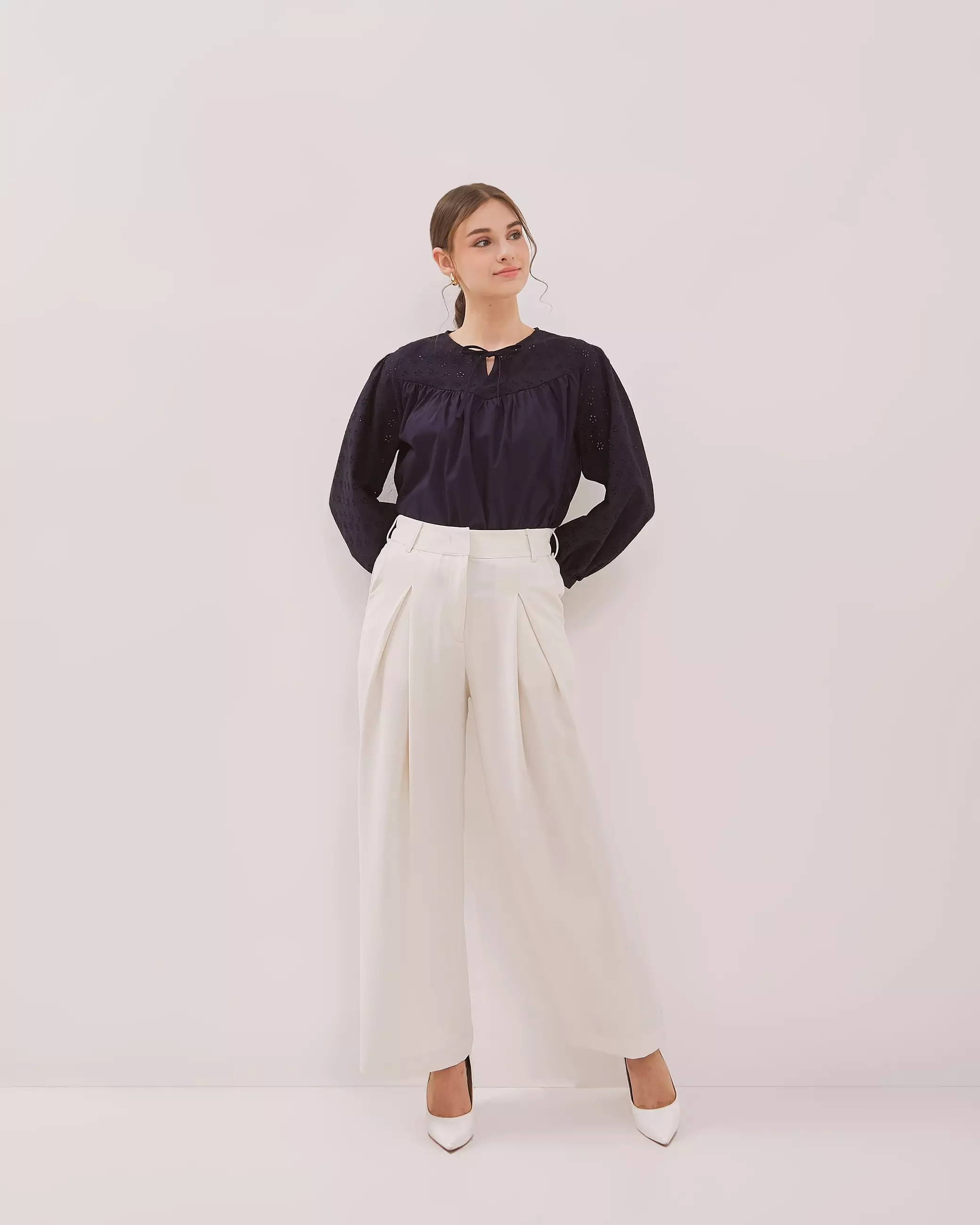 Urban Exchange Abigail Off-white Pants / Bawahan Celana Panjang Kasual Warna Off-white