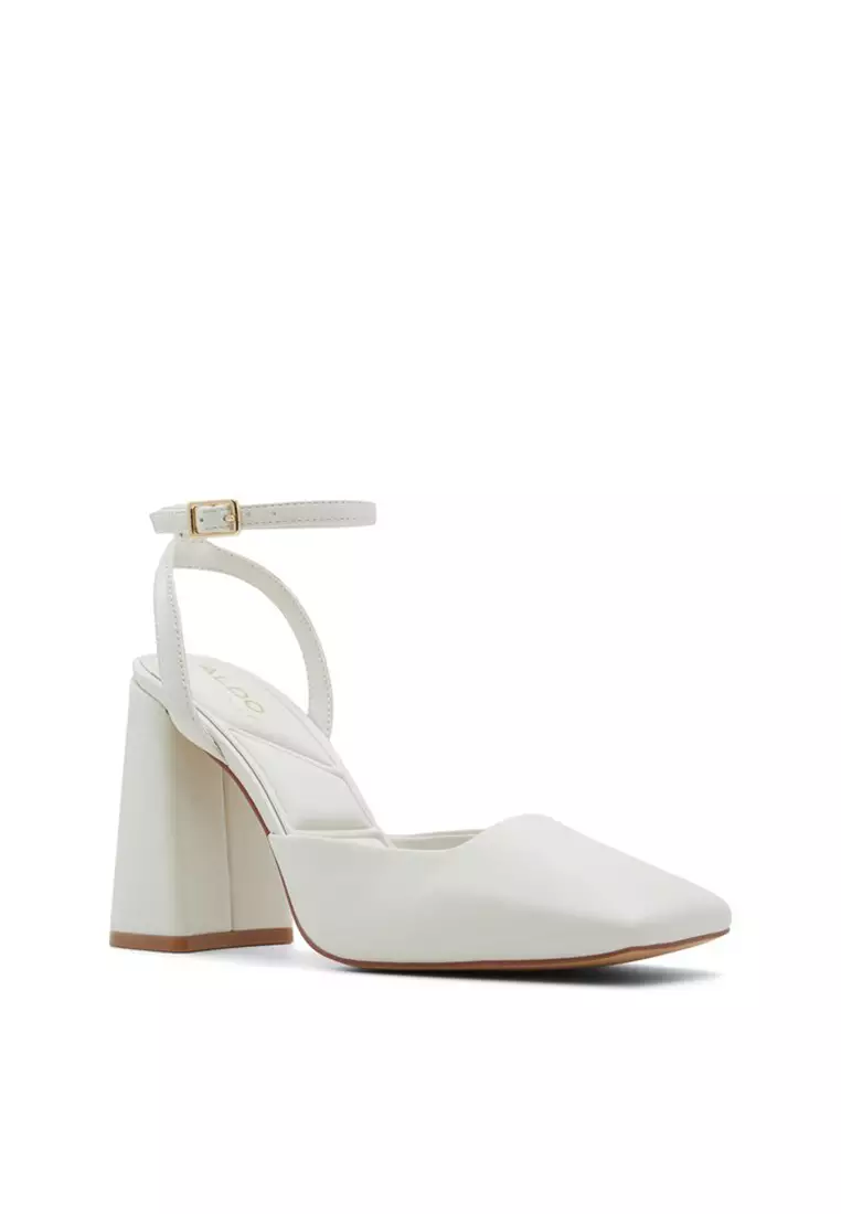 Ingenue Chunky Heels