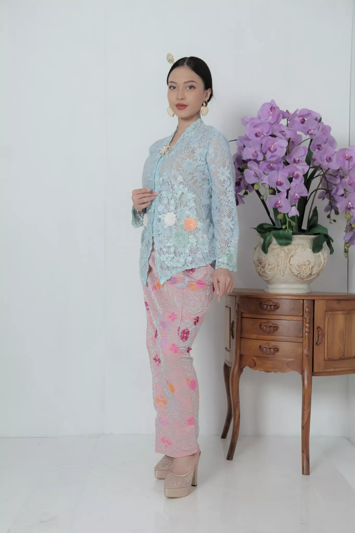 Kebaya Encim Nyonya Kebaya Blue Black Color