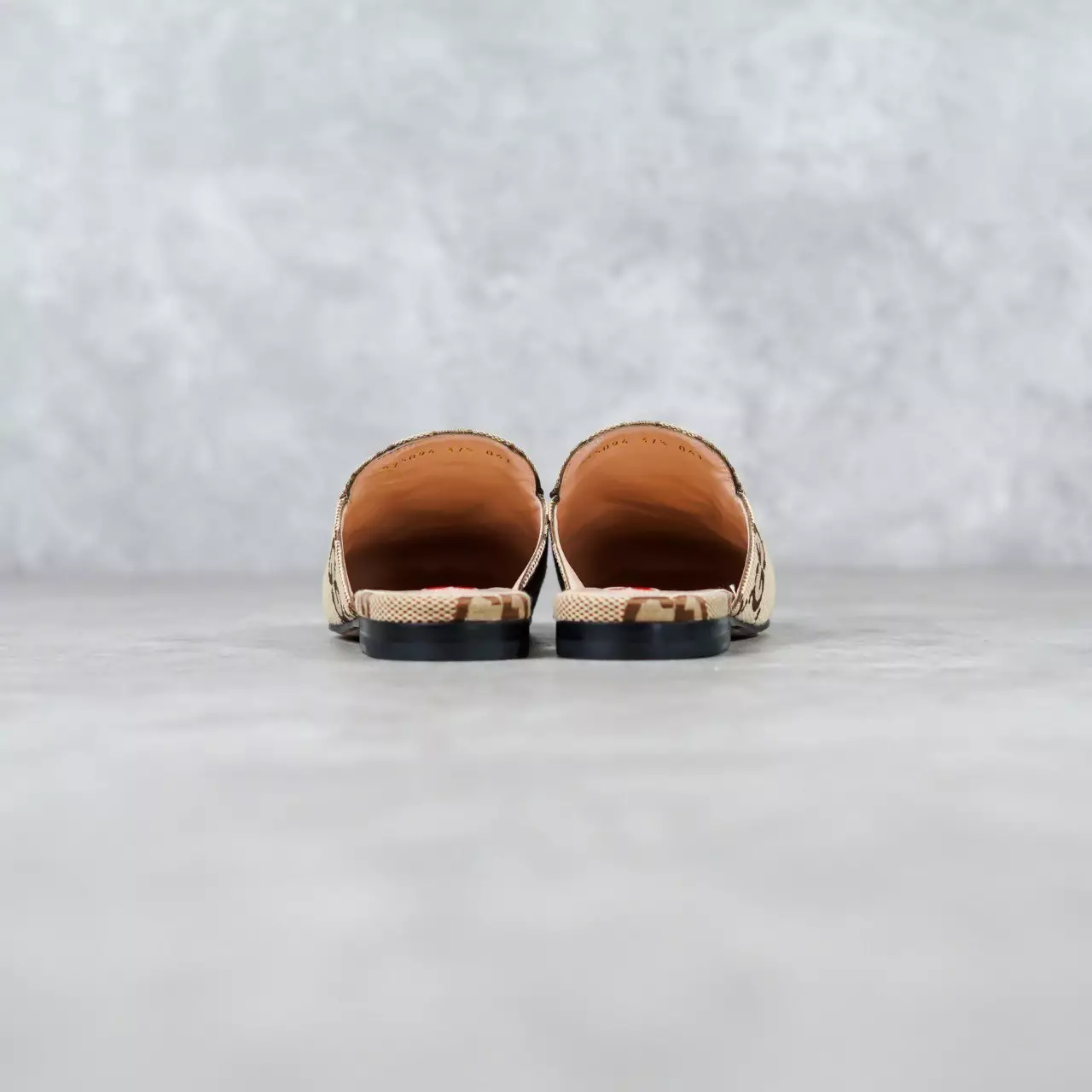 Sandal GUCCI GG JUMBO BEIGE MULE SANDAL 100% ORIGINAL