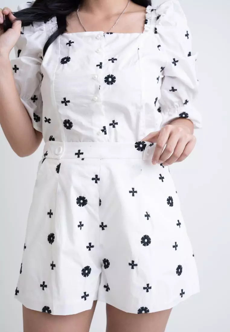 EMBROIDERY COTTON BERMUDA SHORTS