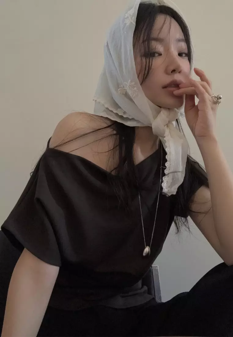 Buy Sunnydaysweety Summer New French Fashion Off Shoulder Top