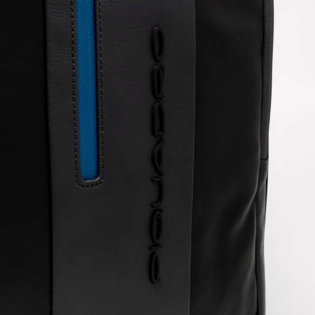 PC and iPad® Backpack with Anti-Theft Cable Urban Black/Grey