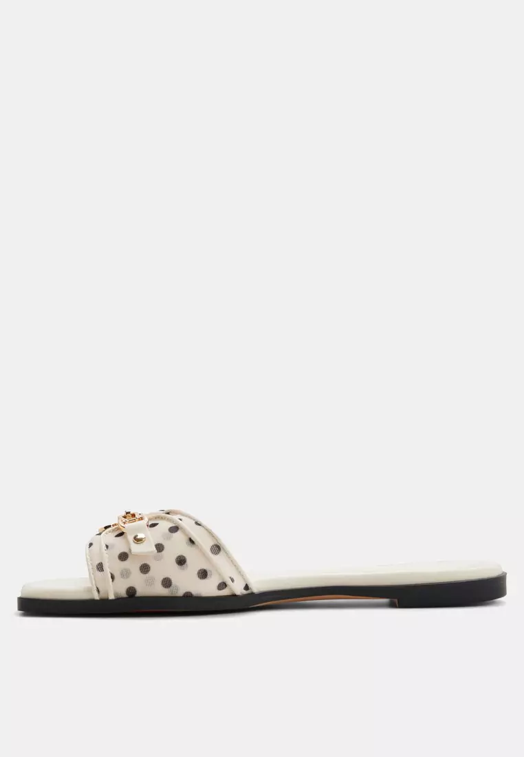 Alamassi Flat Sandals