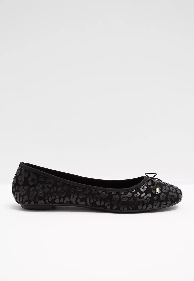 Sofia Micca Ballerina Flat Black
