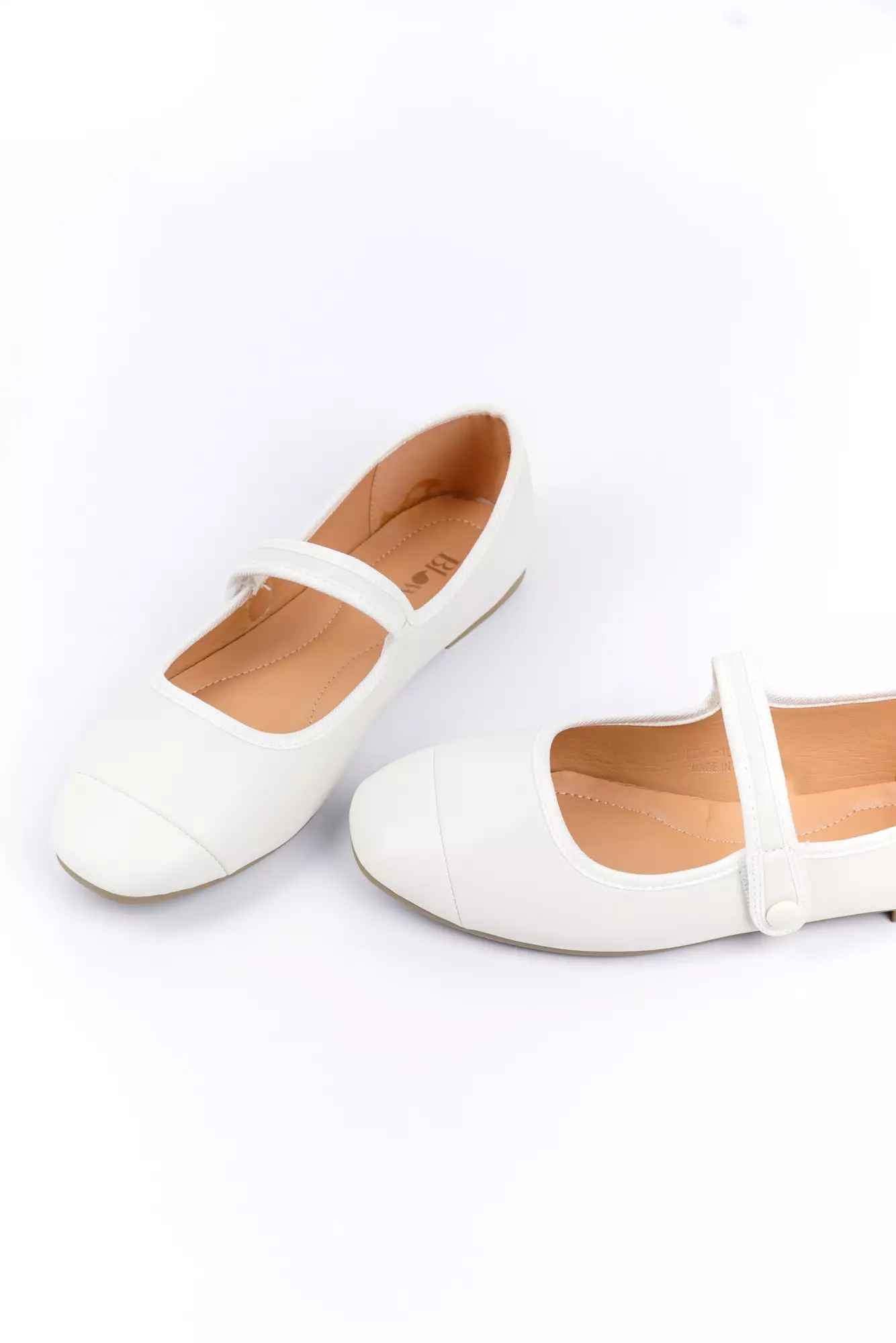 Blow Gili Flats Shoes Wanita BLWF 0022