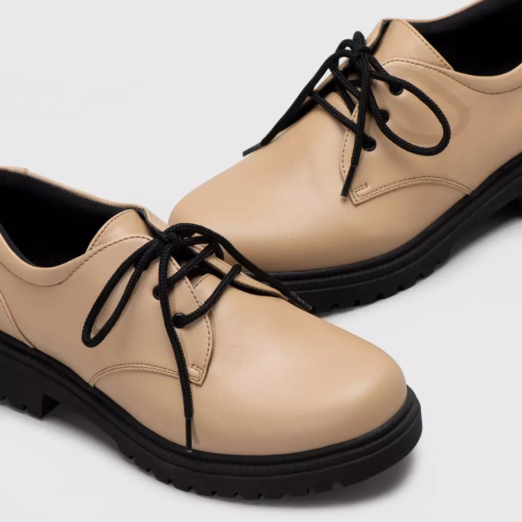 Vailey Oxford Matte Nude