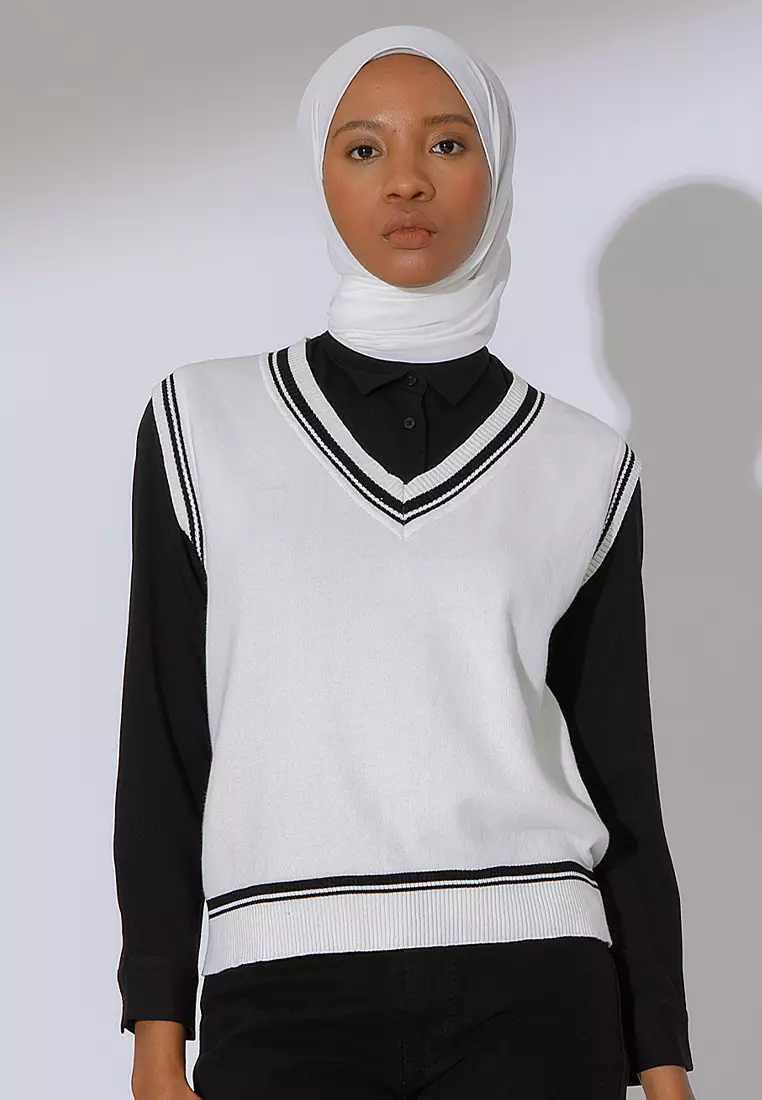 Ayya Knit Vest Broken White