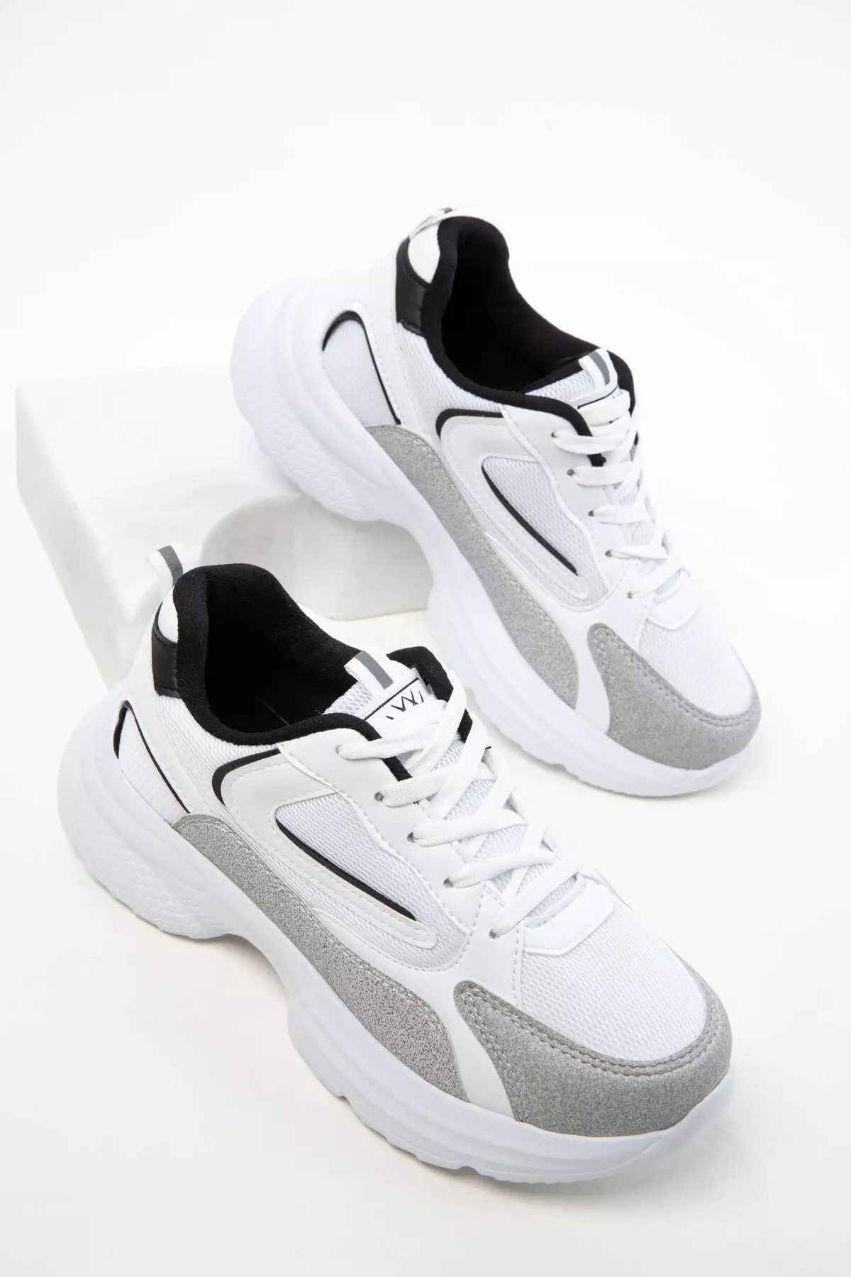 White-Ice Women's Sneaker 20413