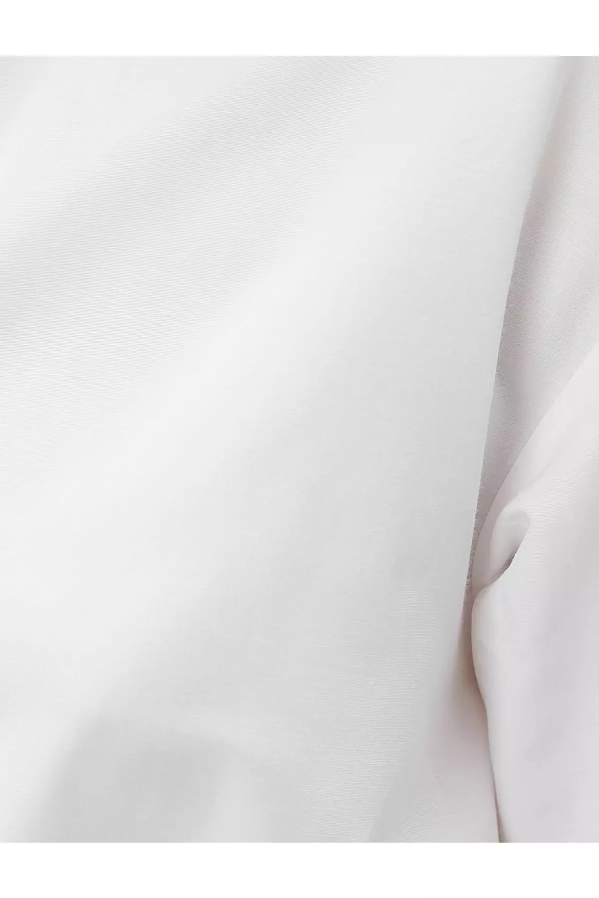 Back Detailed Crop Shirt