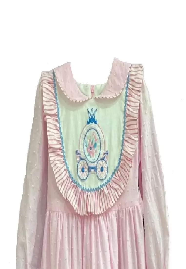 Princessa Flami Dress Detail Petal Embroidery