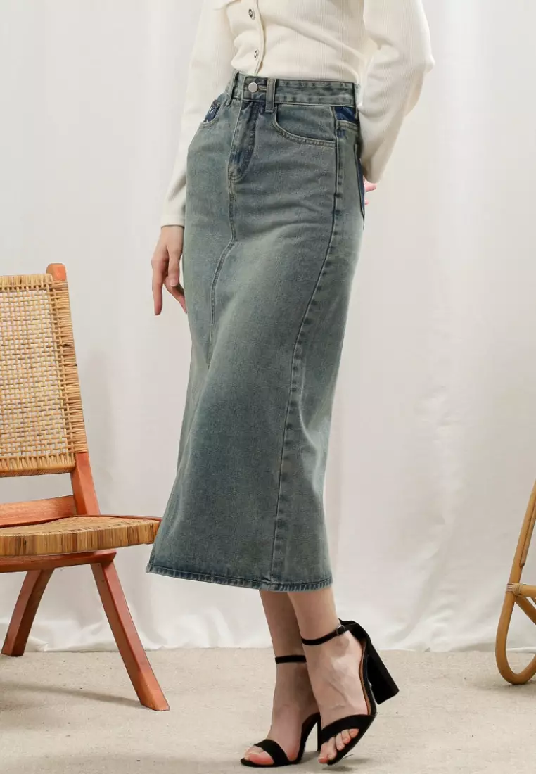 Kallen Slit Midi Skirt Highwaist in Light blue