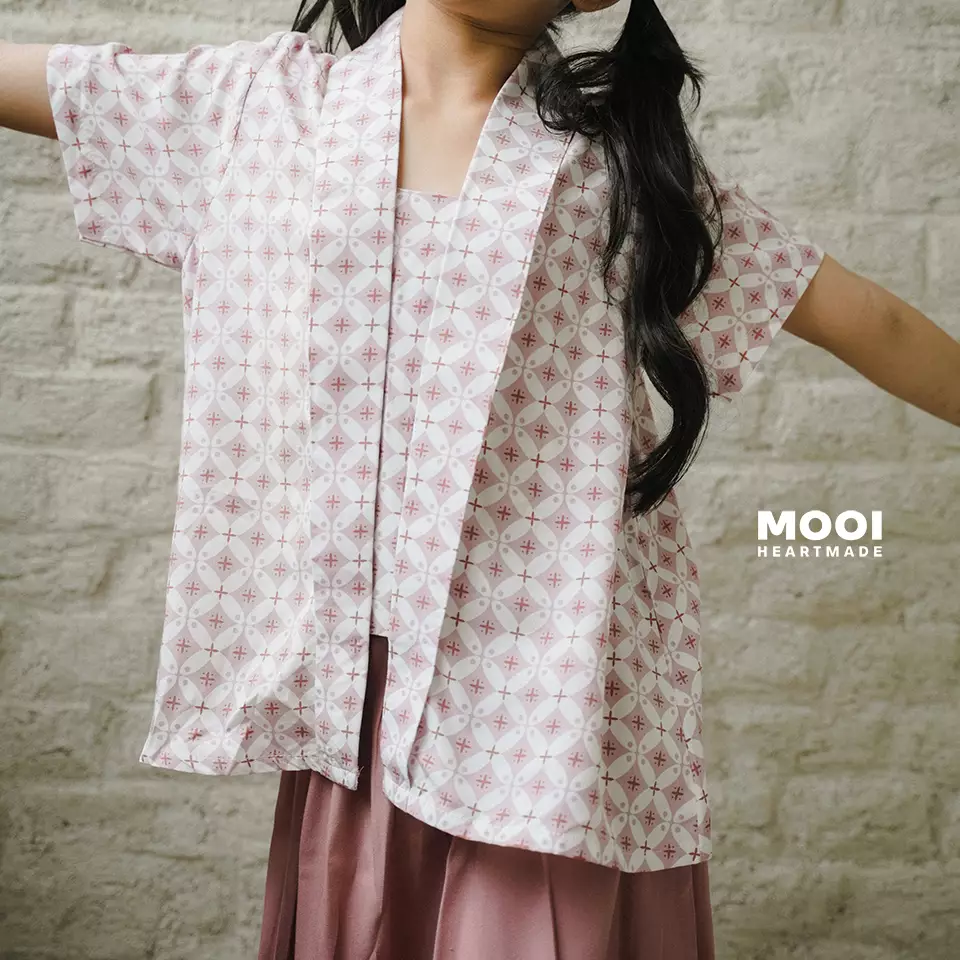 Mooi Setelan Batik Anak Perempuan Nareswari Kebaya Set - Red Ruby