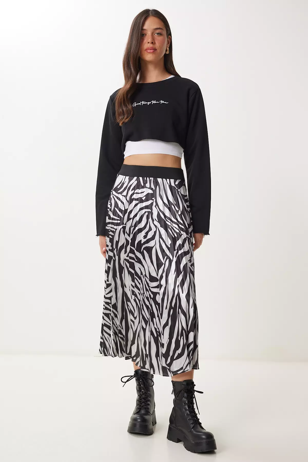 Women's Black Gray Pleated Satin Surface Midi Skirt Pb00055