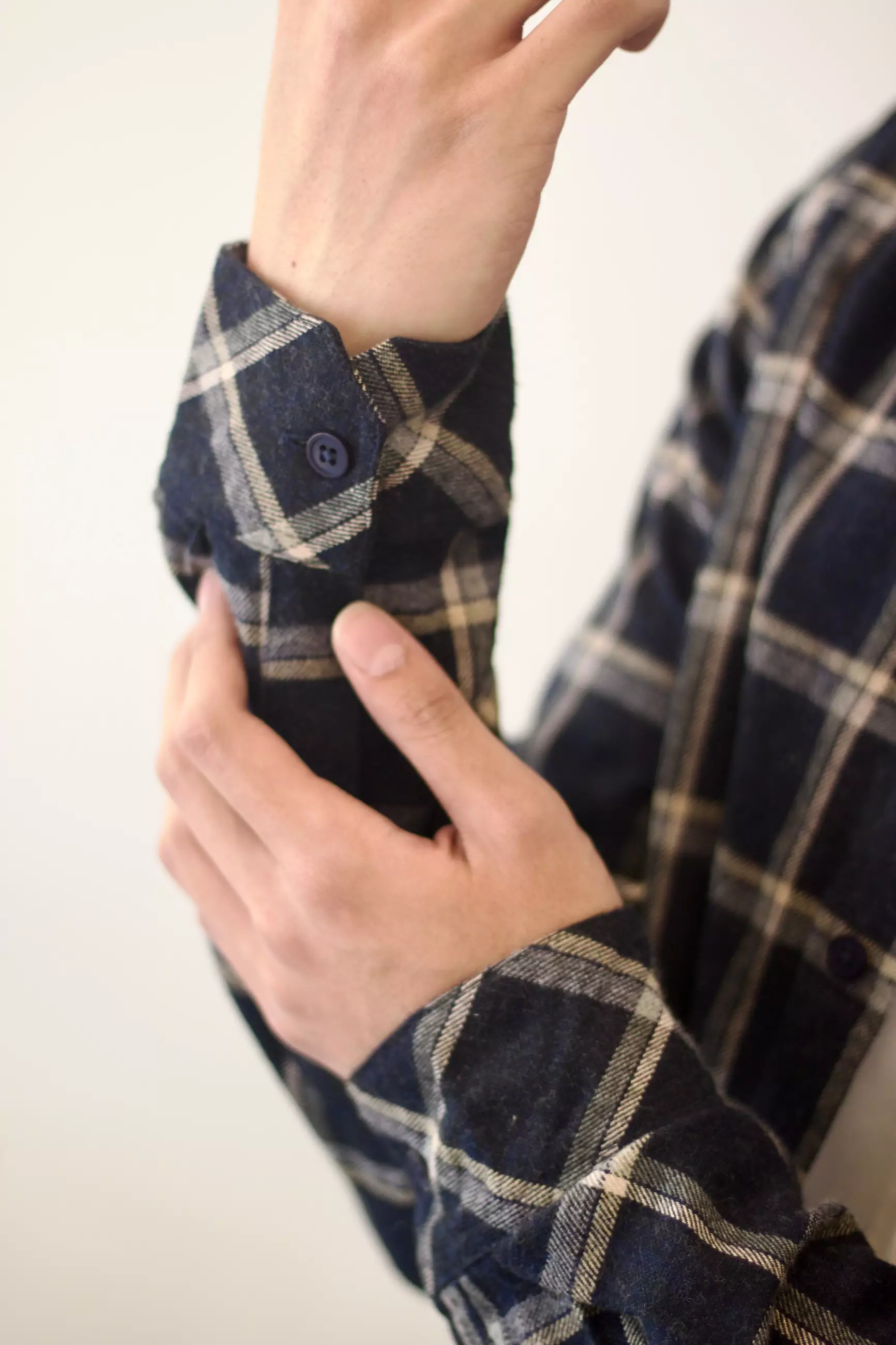 Kale Kairi Navy/Kemeja Flanel Pria Lengan Panjang