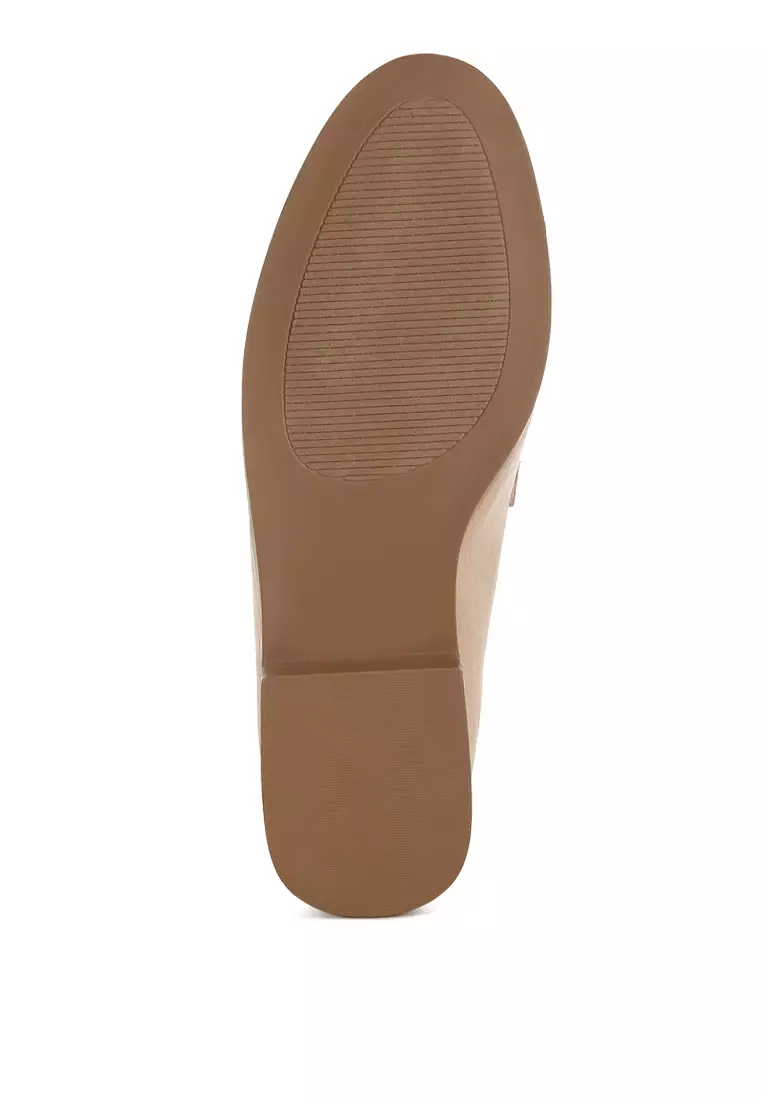 Sepatu Loafer Horsebit Berhias Berlian Imitasi Warna Beige