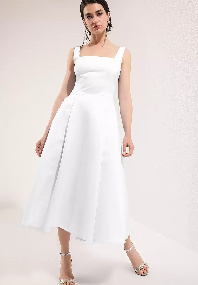 White A Line Satin Stylish Evening Dress