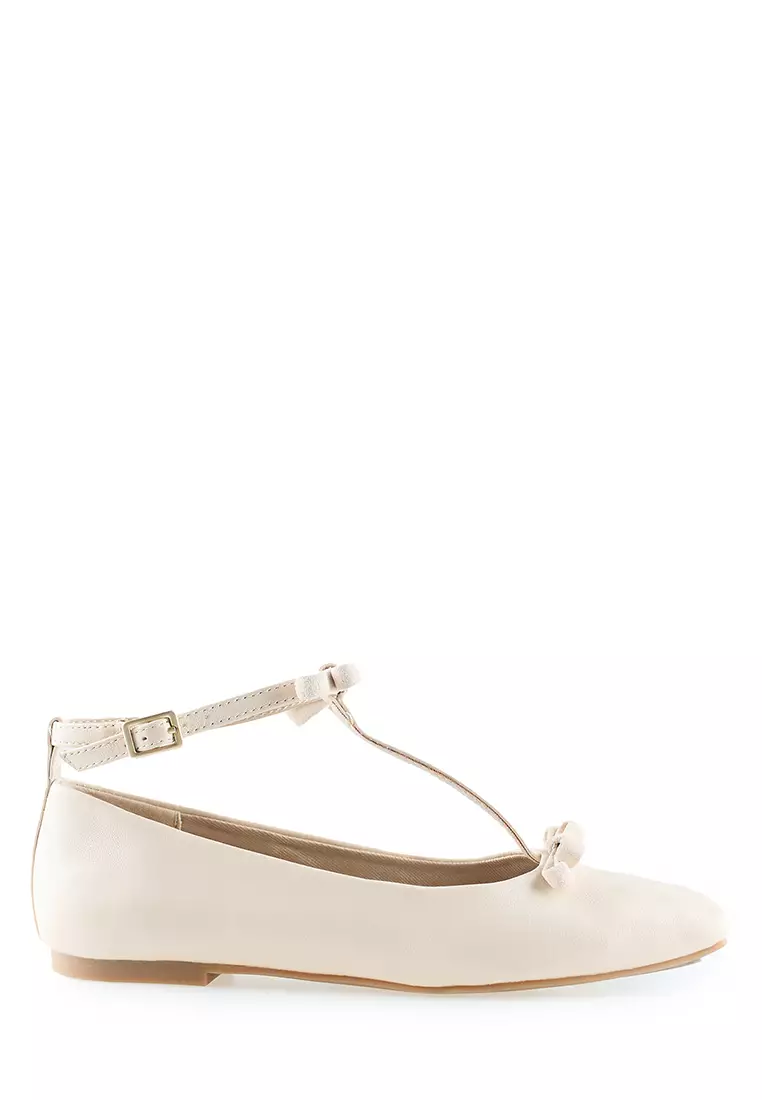 Discount on Kenneth Cole  shoes - SKU: Juliet Flats