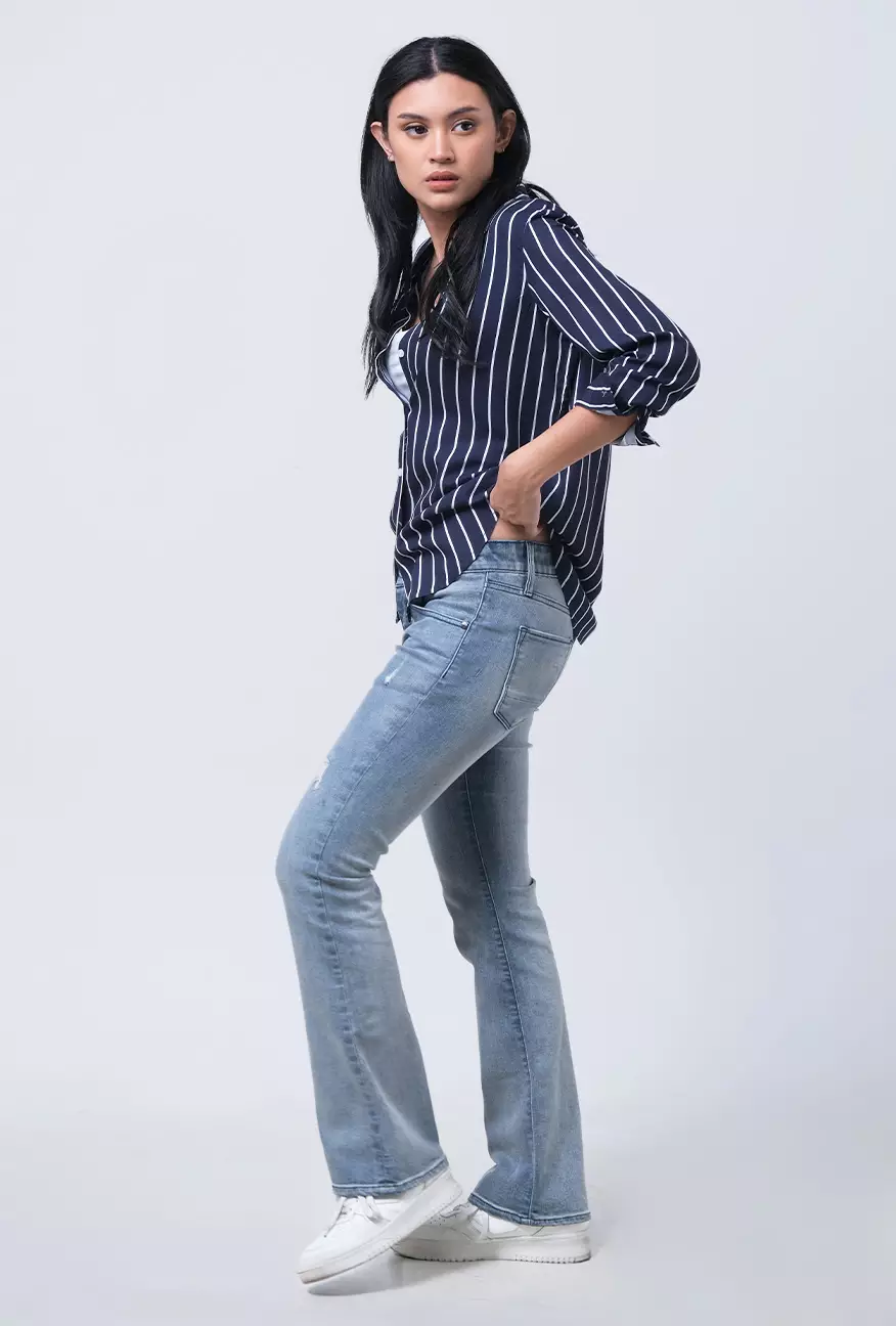 Kemeja Wanita Qreane Navy White