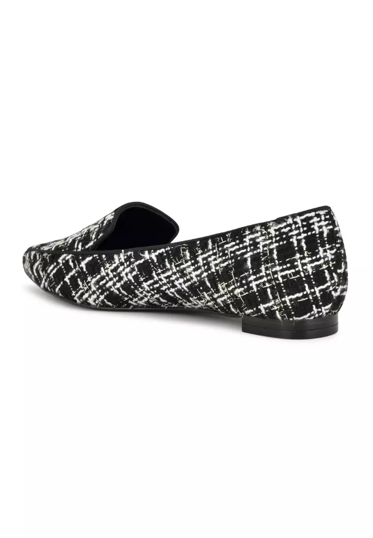 Smoking flats discount