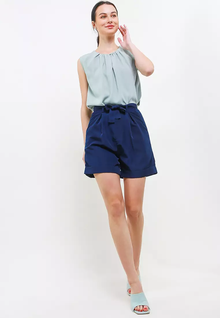 LL Shorts with Belt