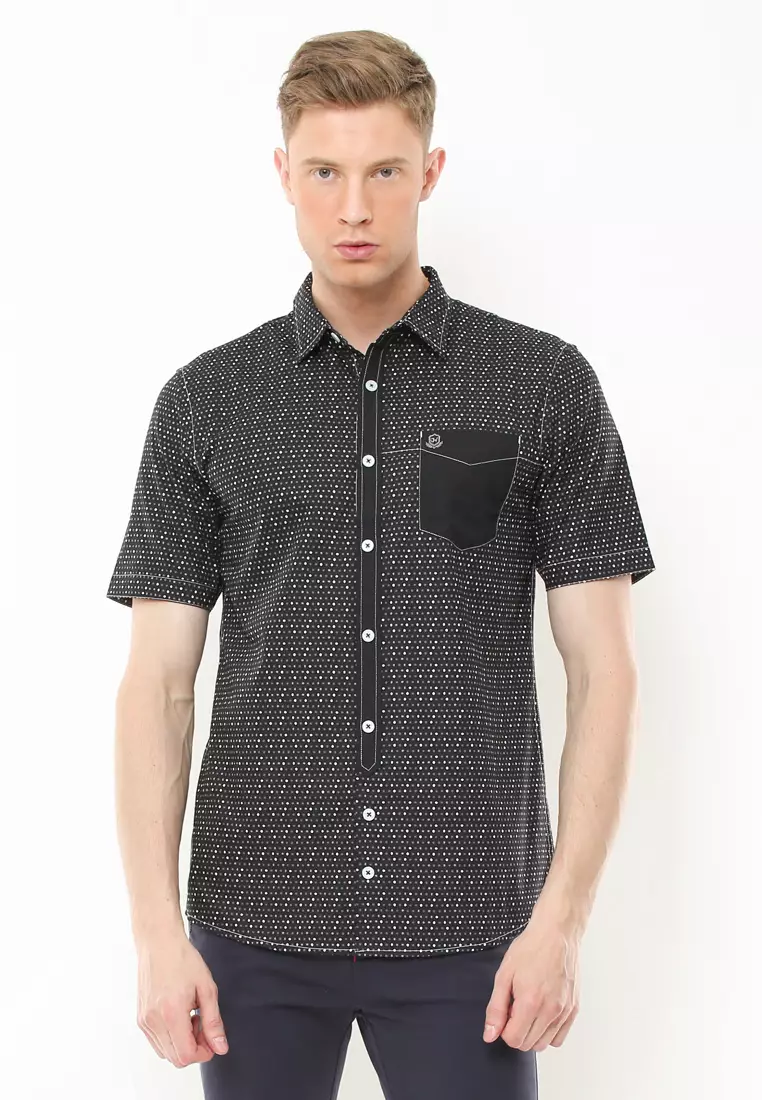 Johnwin - Kemeja Casual - Kemeja Pria - Kemeja Motif Polkadot - Hitam - Slim Fit - ASH.670.K880.732