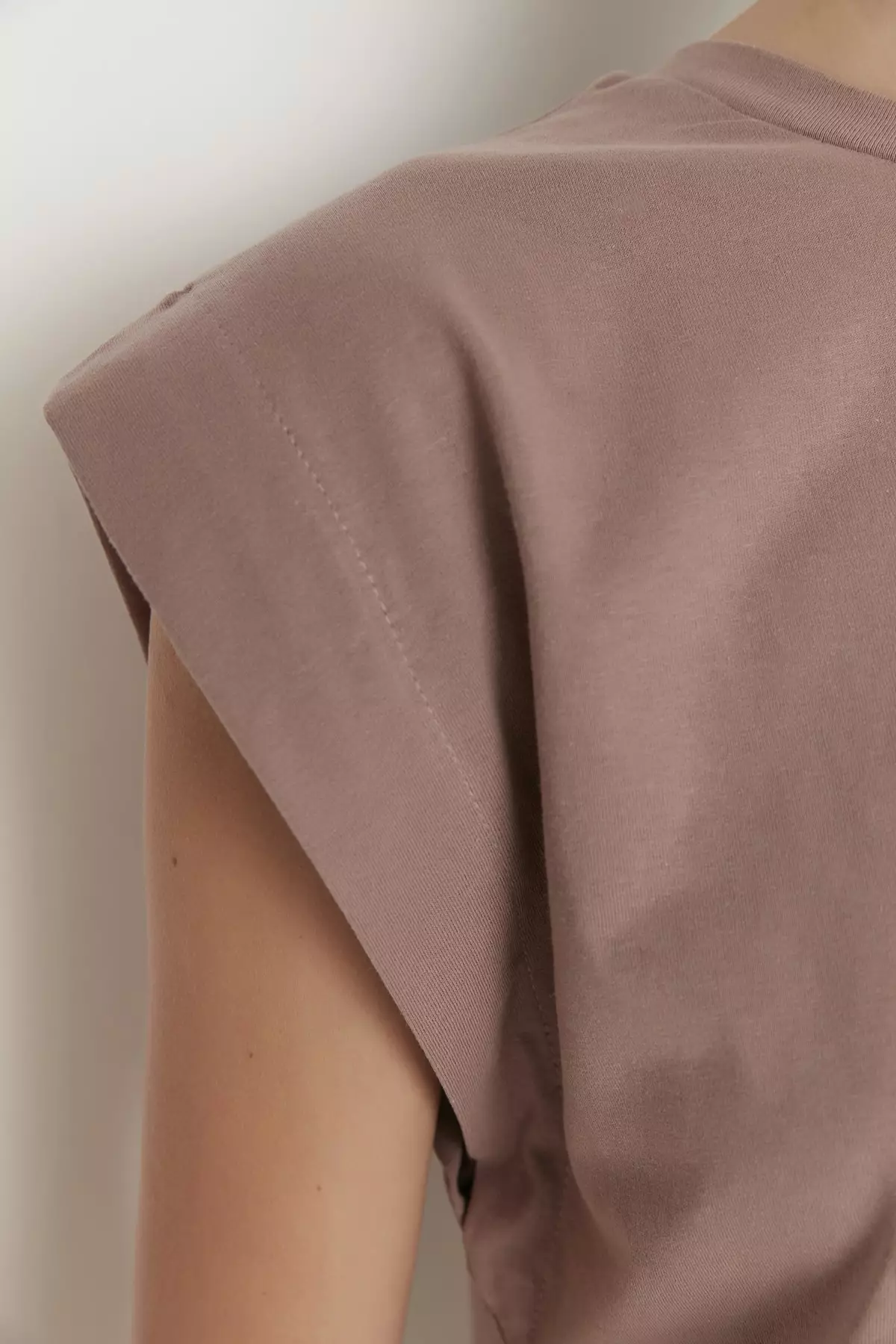 Padded Basic T-Shirt