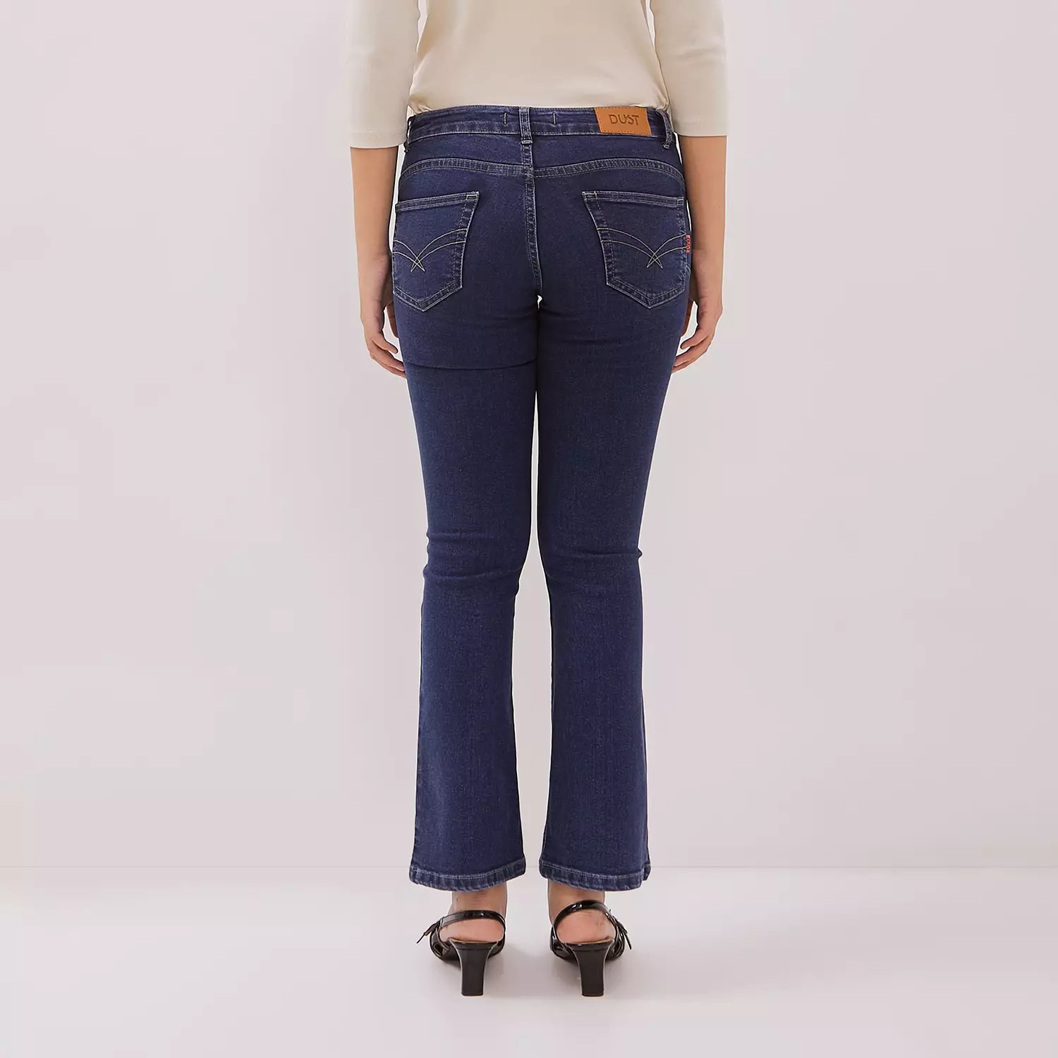 DUST Celana Mid Rise Bootcut Jeans Laira Biru (D. 31311)