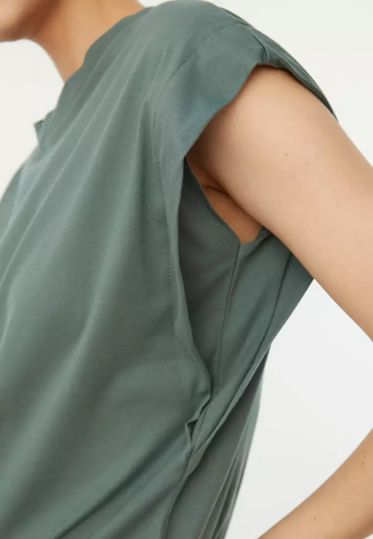 Padded Basic T-Shirt