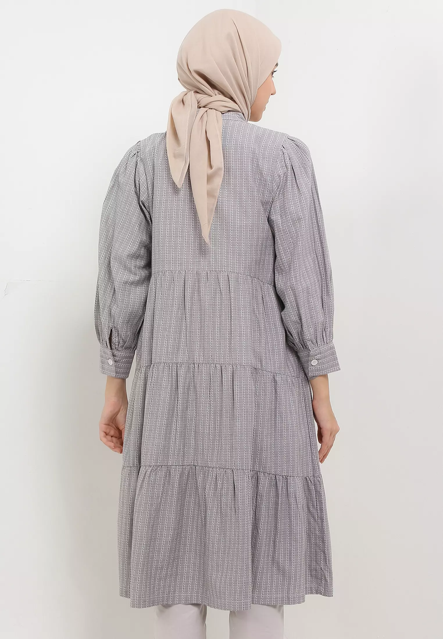 MFMW Aneisha Midi Dress Abu Motif