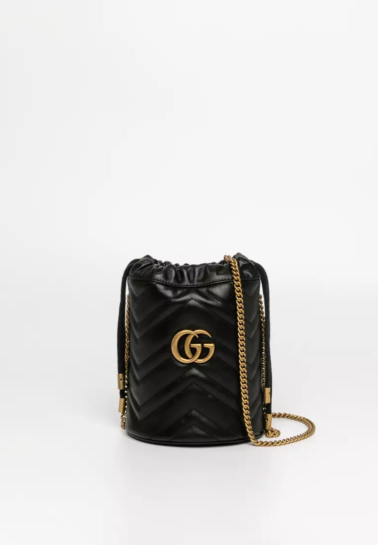 Gucci Matelasse Chevron Leather Bucket Bag chain Bag