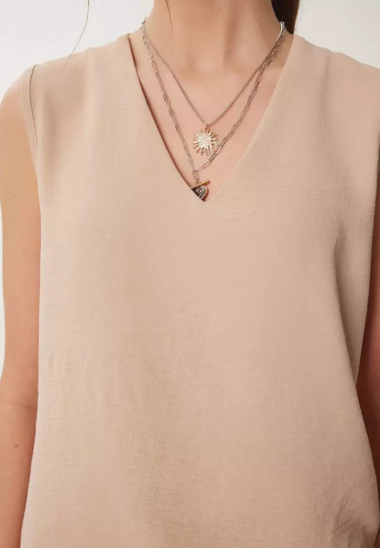 Sleeveless Ayrobin Blouse