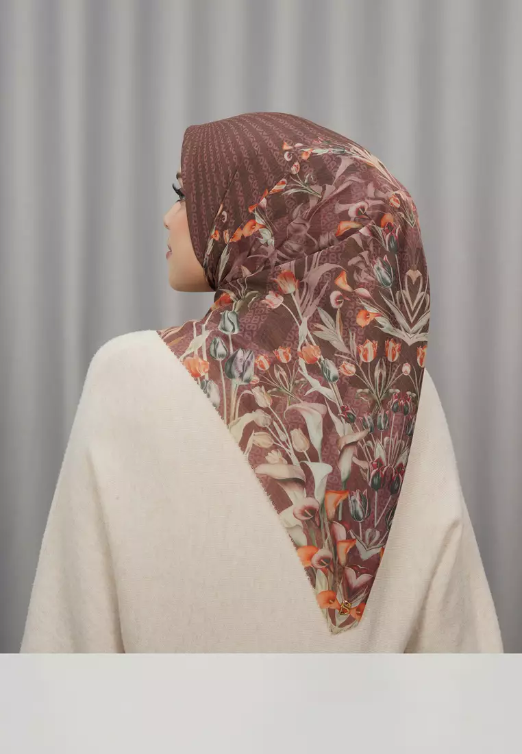 Tulip Voile Square - Mahogany