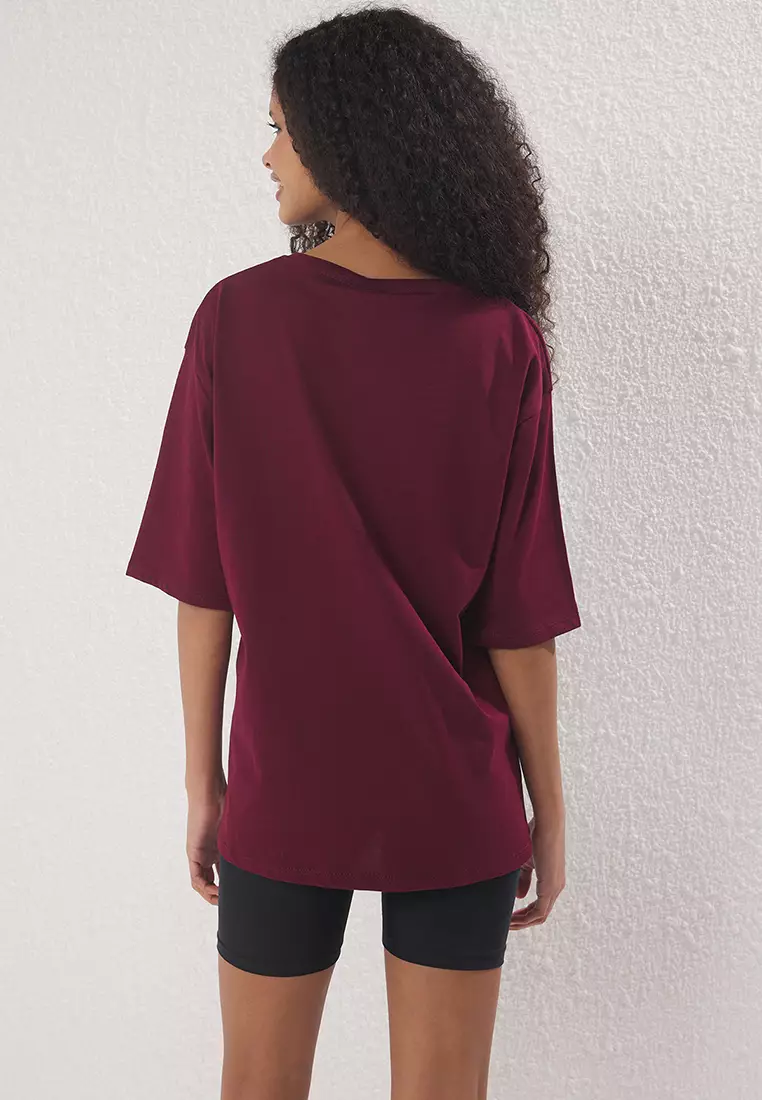 Burgundy Duck Embroidered Comfortable/Relaxed Cut Crew Neck Knitted T Shirt