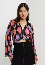 Noir Bloom