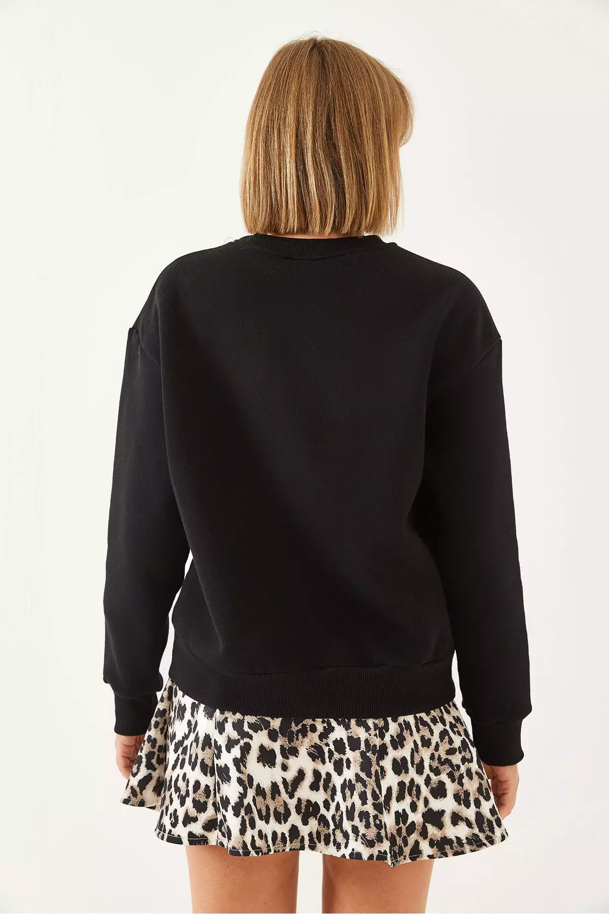 Women's Loose Cut Round Neck Sweatshirt Mbhs022 60601022